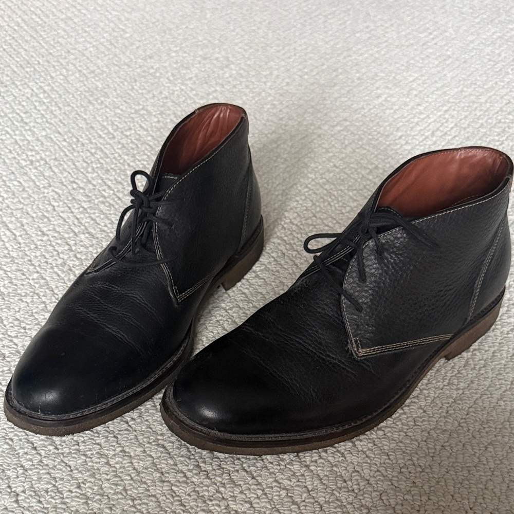 Johnston & Murphy Black Chukka Boots